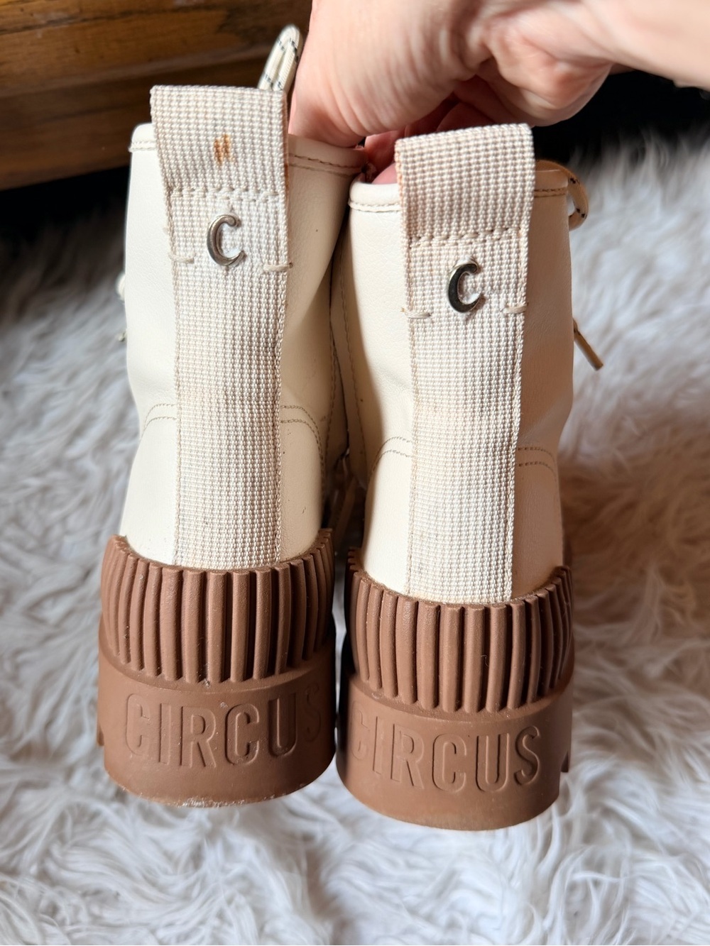 Circus Indy waterproof cold weather lug sole boots ivory size 5 - Picture 6 of 8